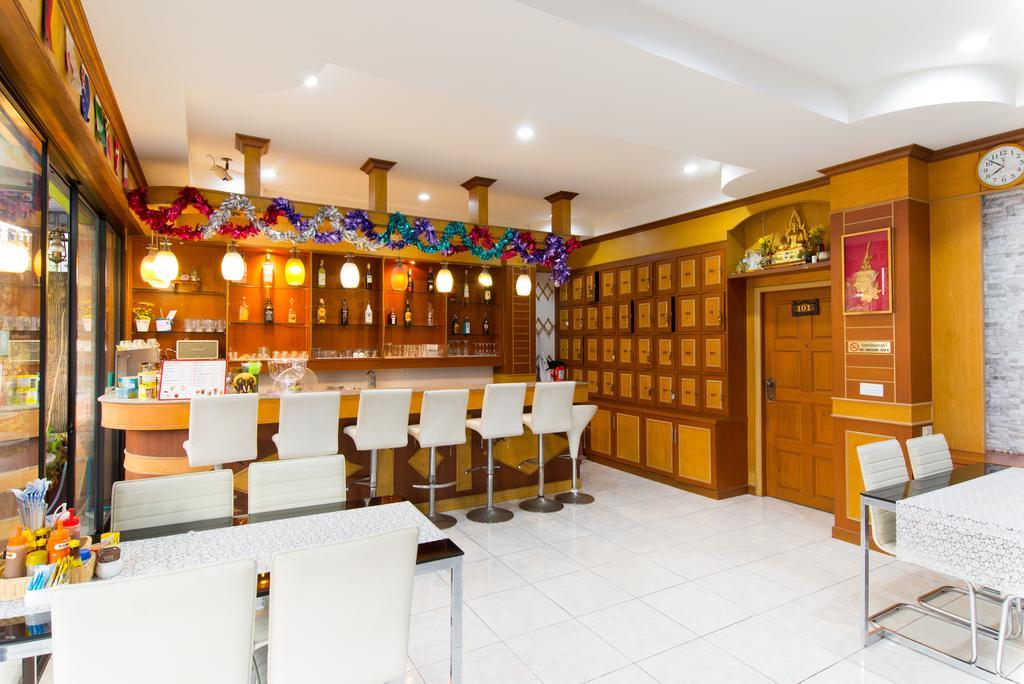 Forest Patong Hotel Bagian luar foto